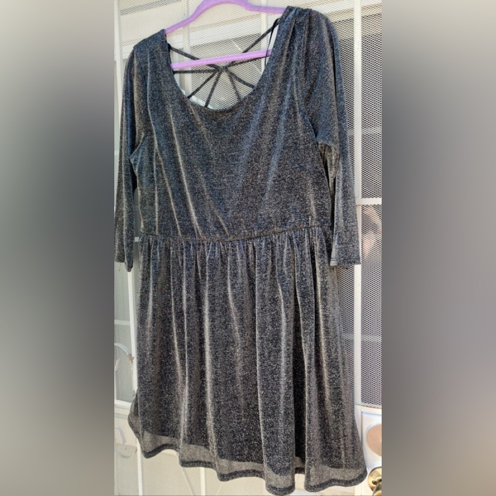 Forever 21 Long Sleeve Scoop Neck Midi Sundress